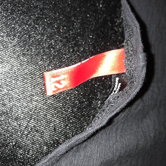 H & M Cotton Top - Picture 5 of 5